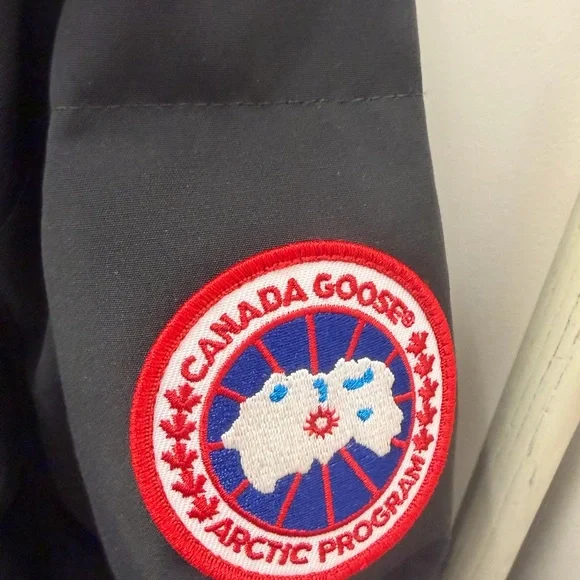 Canada Goose  Black Puffer Jacket with Fur Trim - Picture 4 of 11